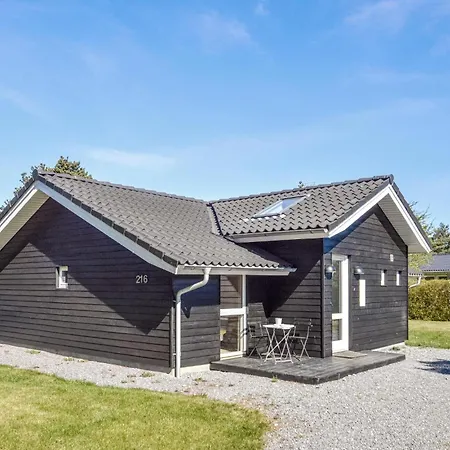 3 Bedroom Amazing In Nakskov Knubbelokke