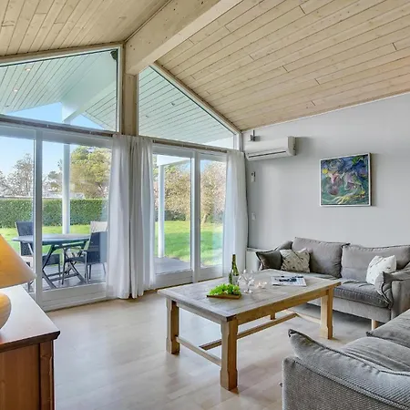 Casa de Férias 3 Bedroom Amazing In Nakskov Nakskov