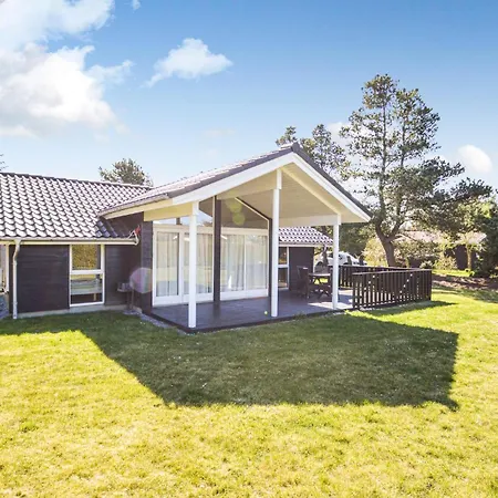 3 Bedroom Amazing In Nakskov *